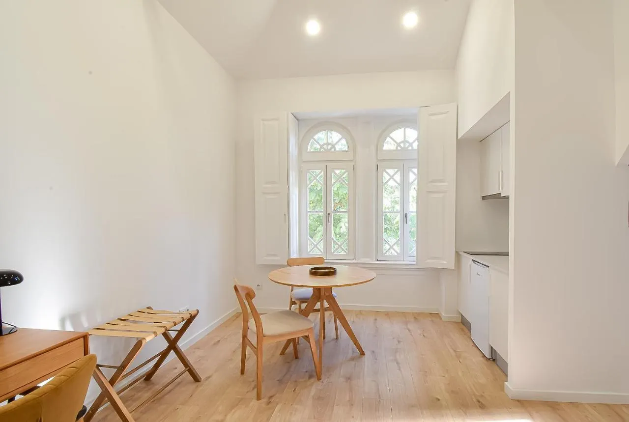Laa Studios Coimbra Aparthotel